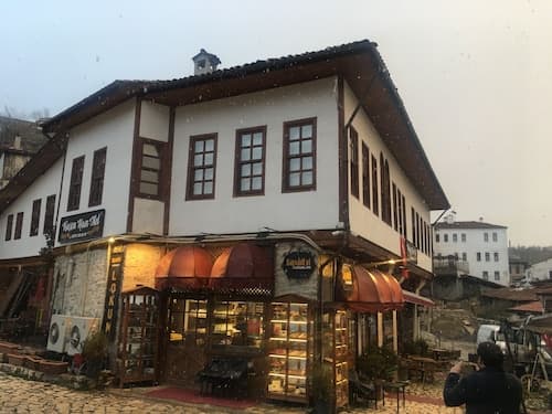 Kuscu Han Otel