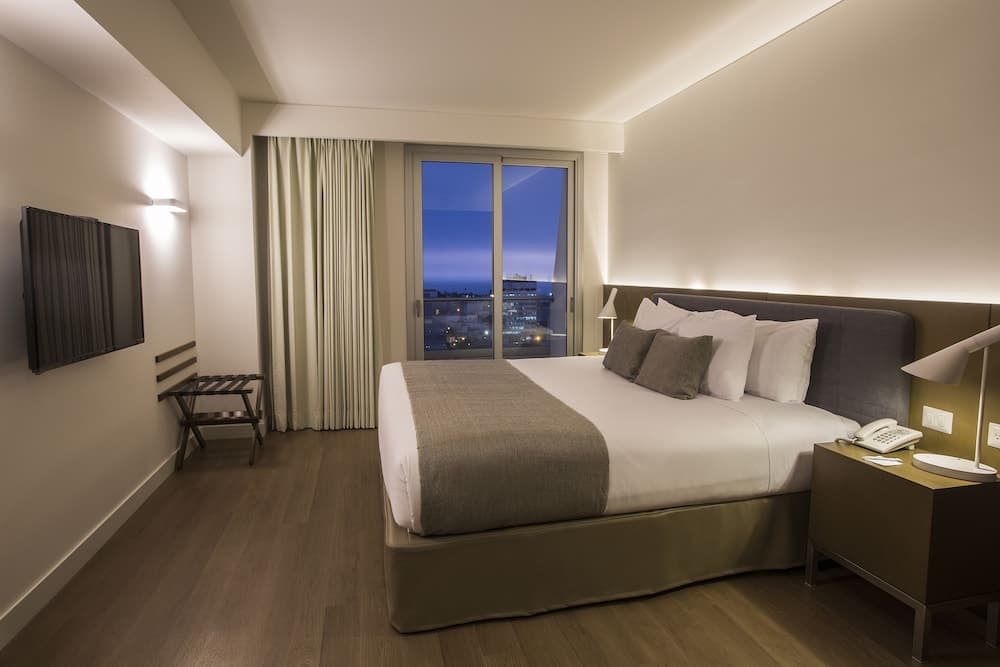 Dazzler by Wyndham Lima San Isidro