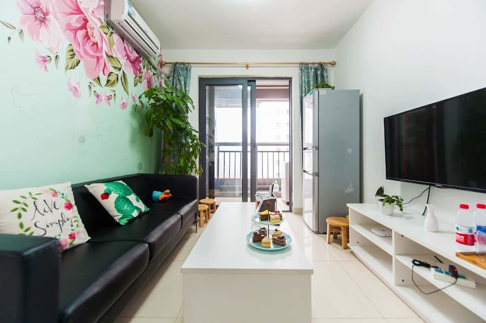 CiCi House