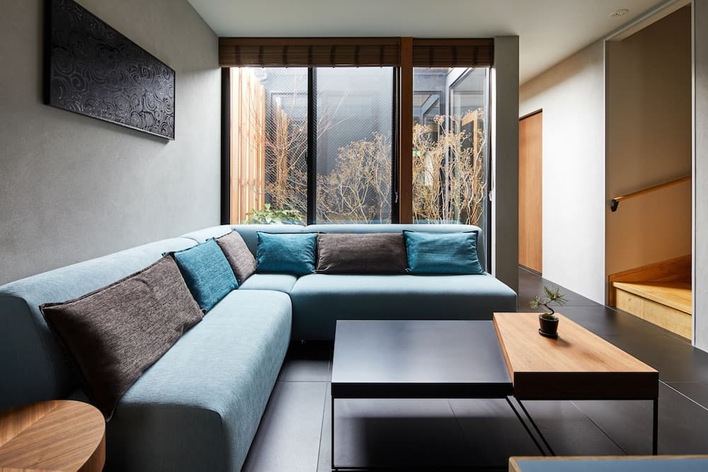 HANARE KYOTO Hachijoguchi