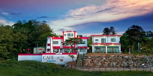 Naerimong Beach Pension