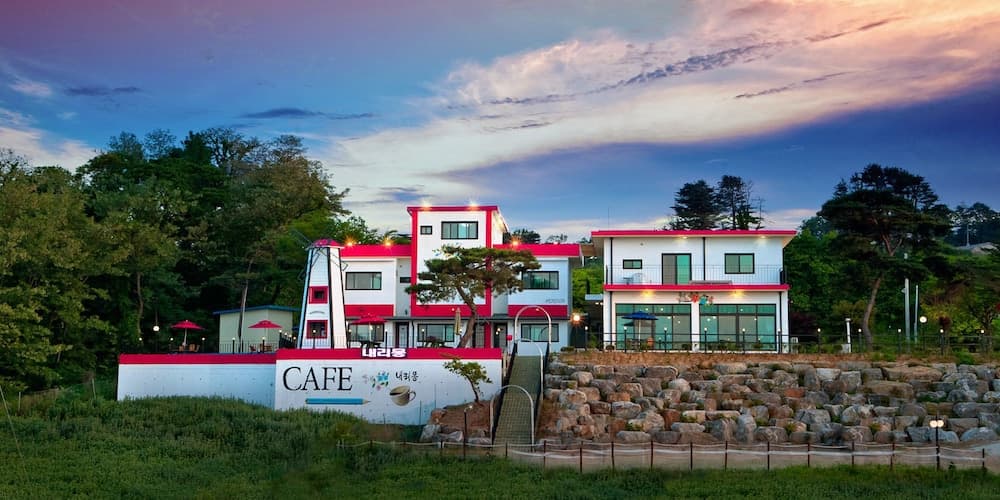 Naerimong Beach Pension