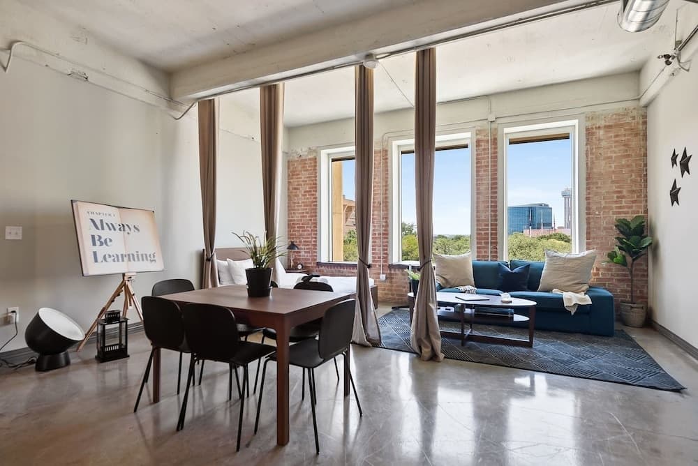 3 Bedroom - Best Location, Pool, Gym & Parking