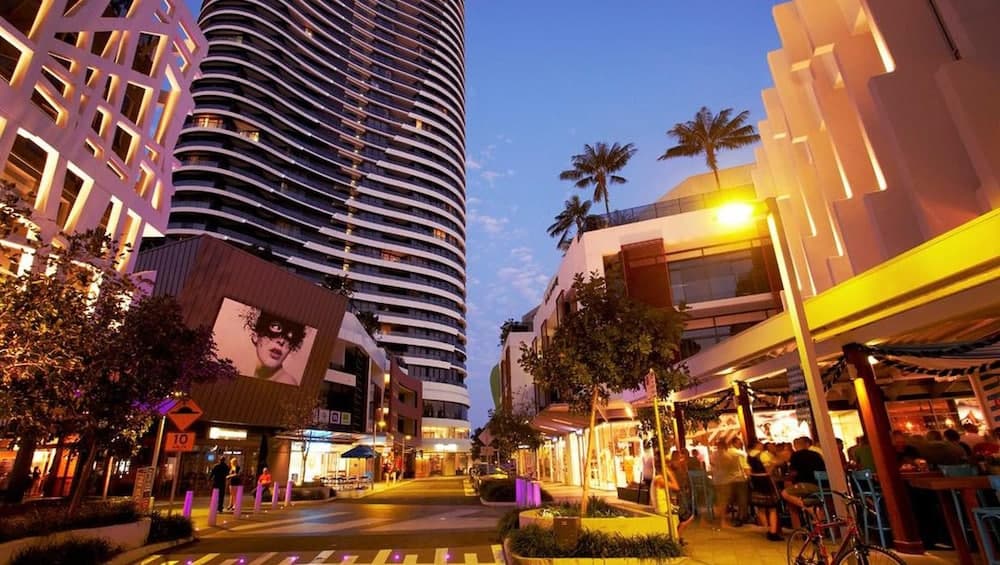 Konaklama yerinden şehir manzarası