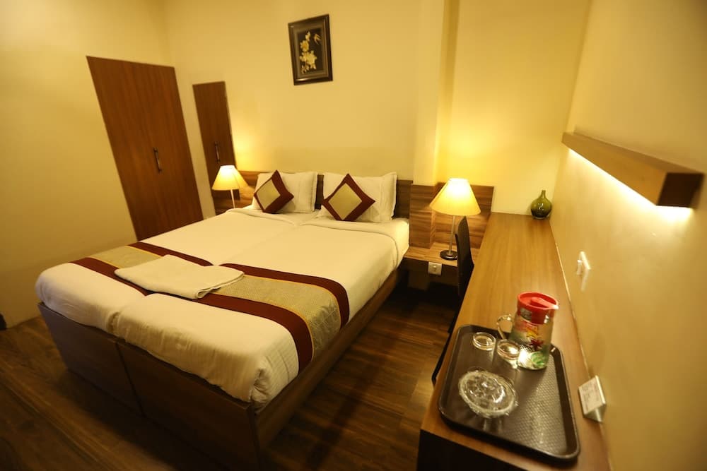 Nestlay Rooms - Ambattur