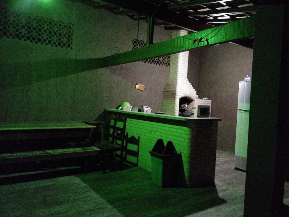 Barbekü/piknik alanı