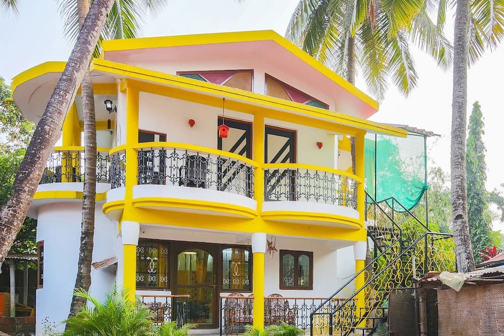 OYO 23755 Home Luxurious 4BHK Anjuna