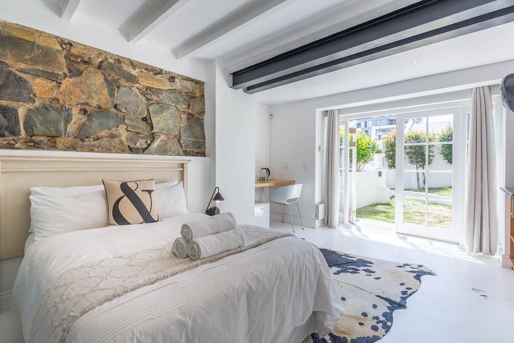 Sydney Green Point Villa