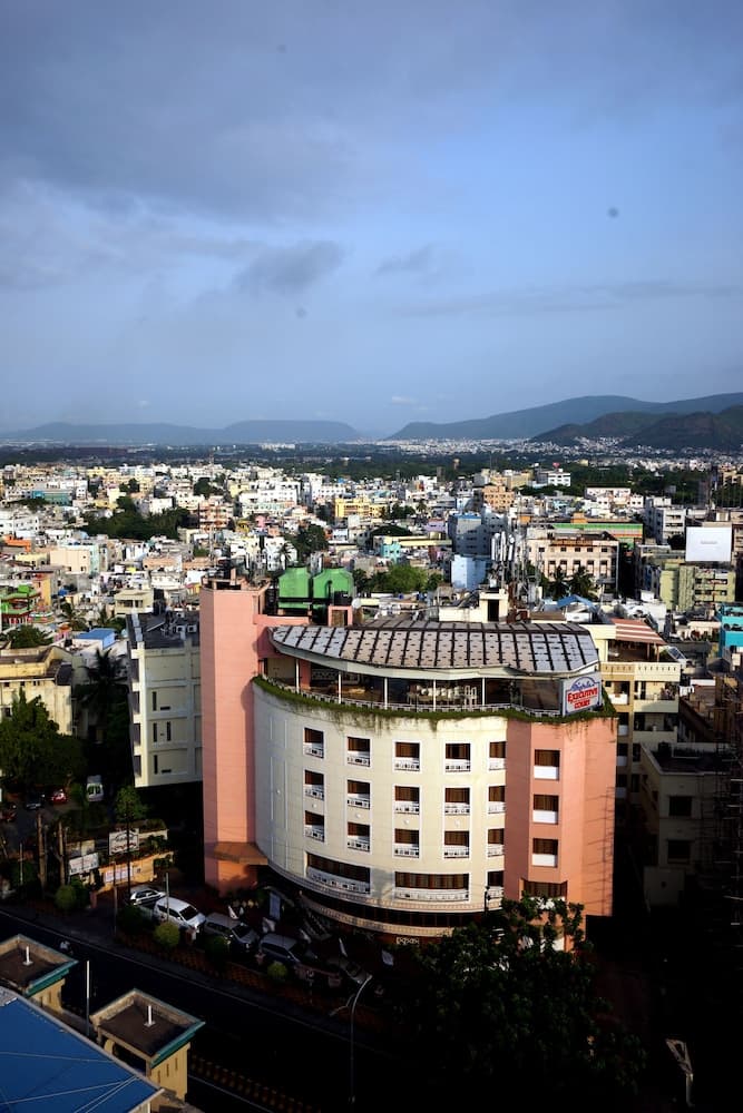 Daspalla Executive Court