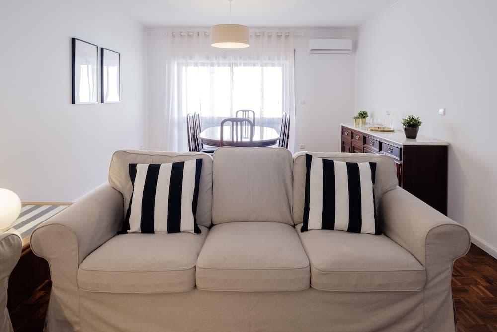 BOUTIQUE Rentals - Music House Apartment