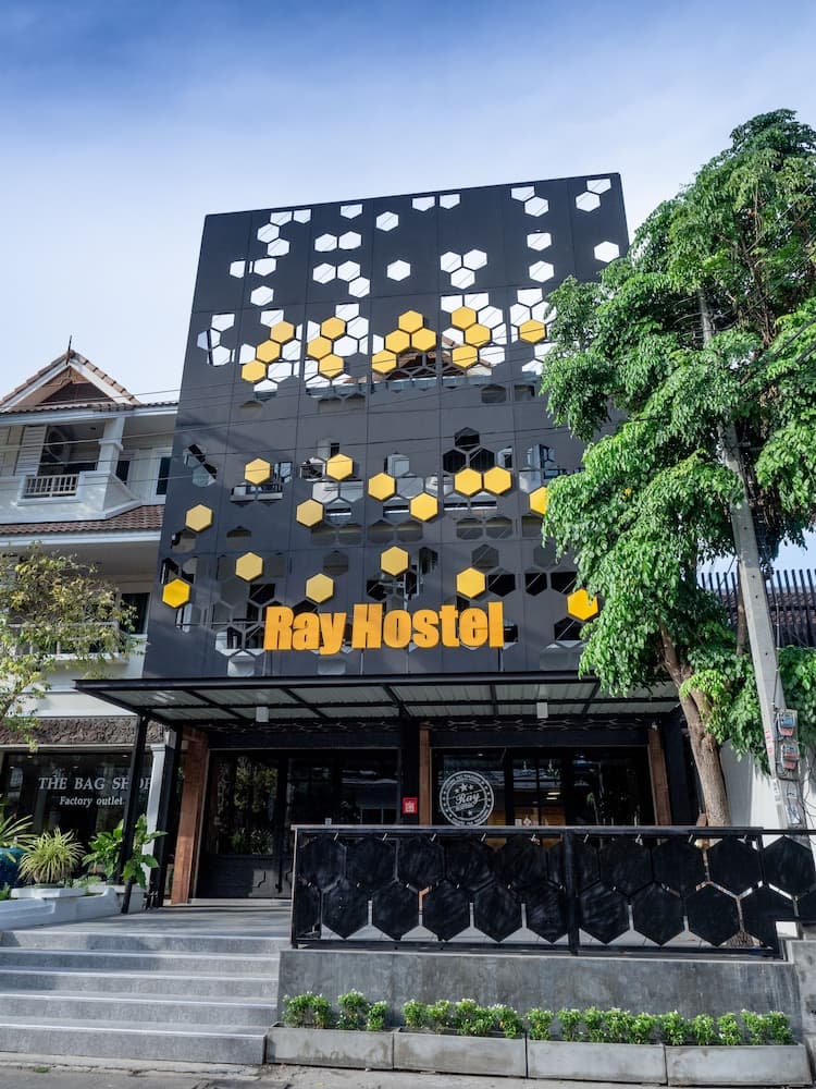 Ray Coffee Bar & Hostel - Adults Only