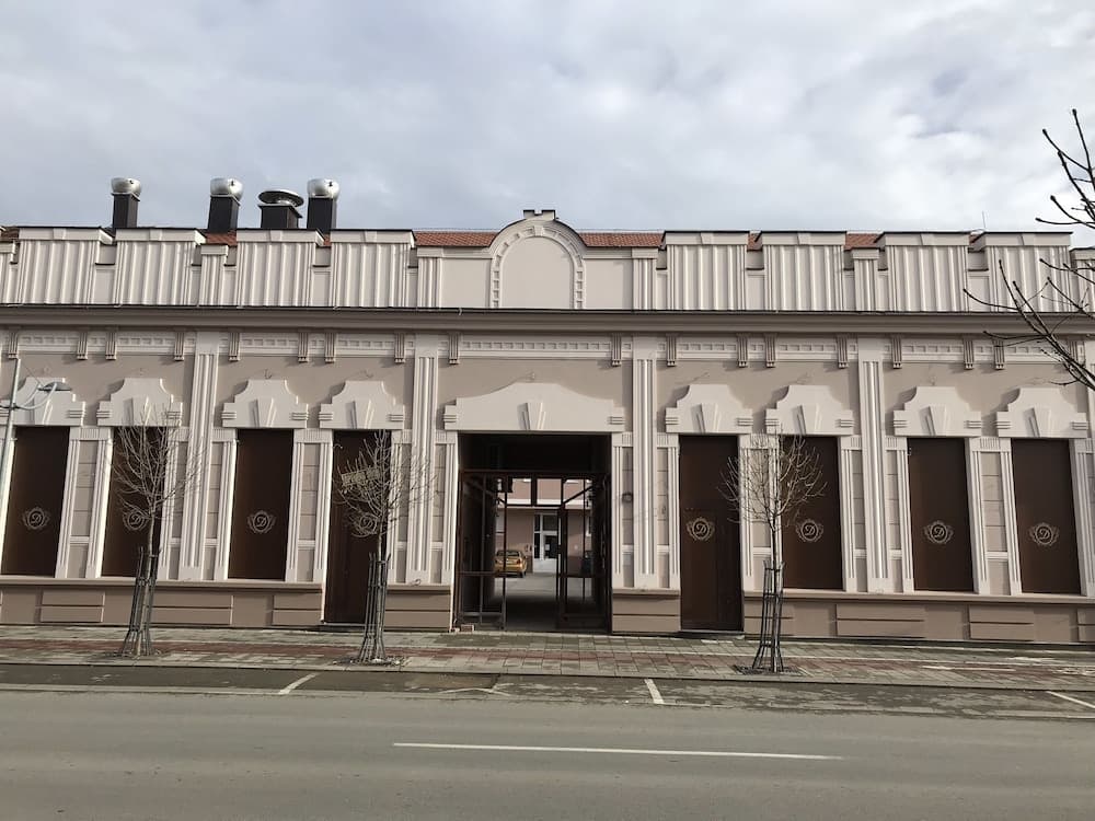 King Peter Apartments