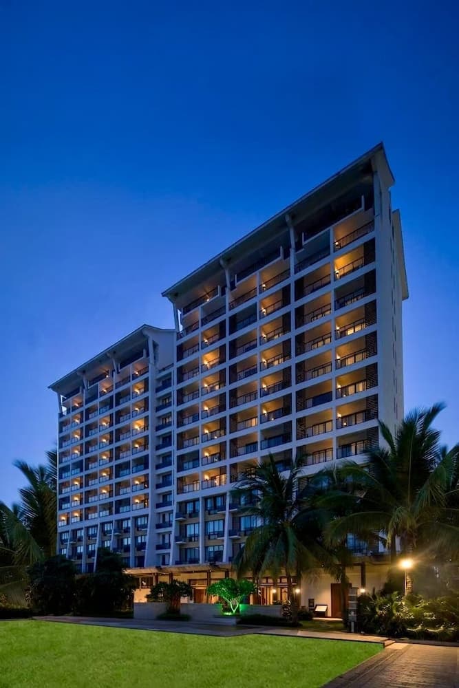 Ramada Plaza by Wyndham Sanya Bay