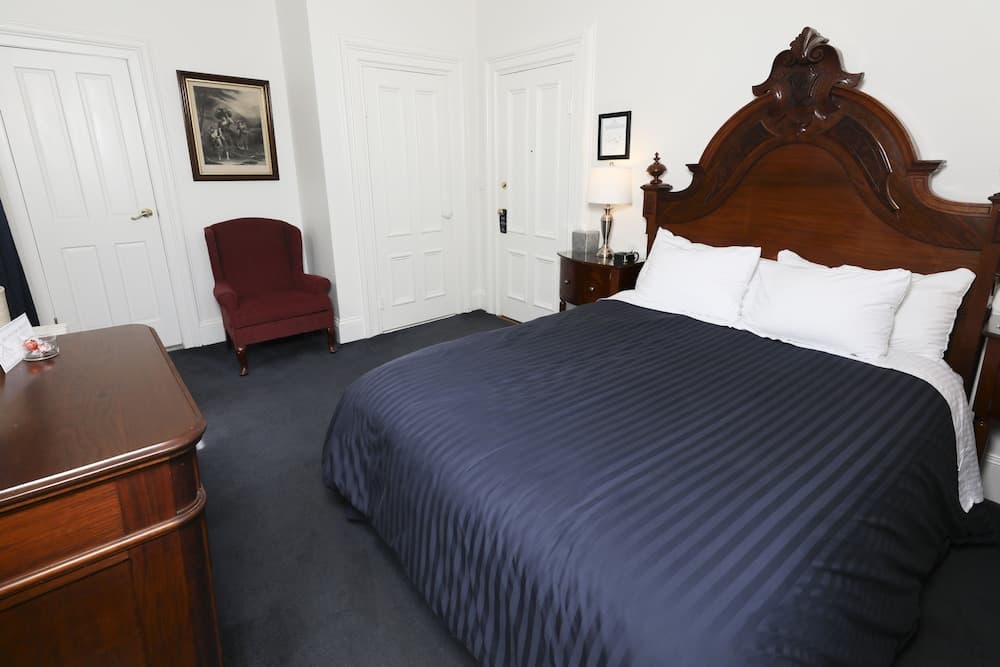 Inn at Taughannock Falls