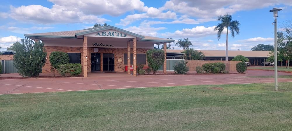 Abacus Motel