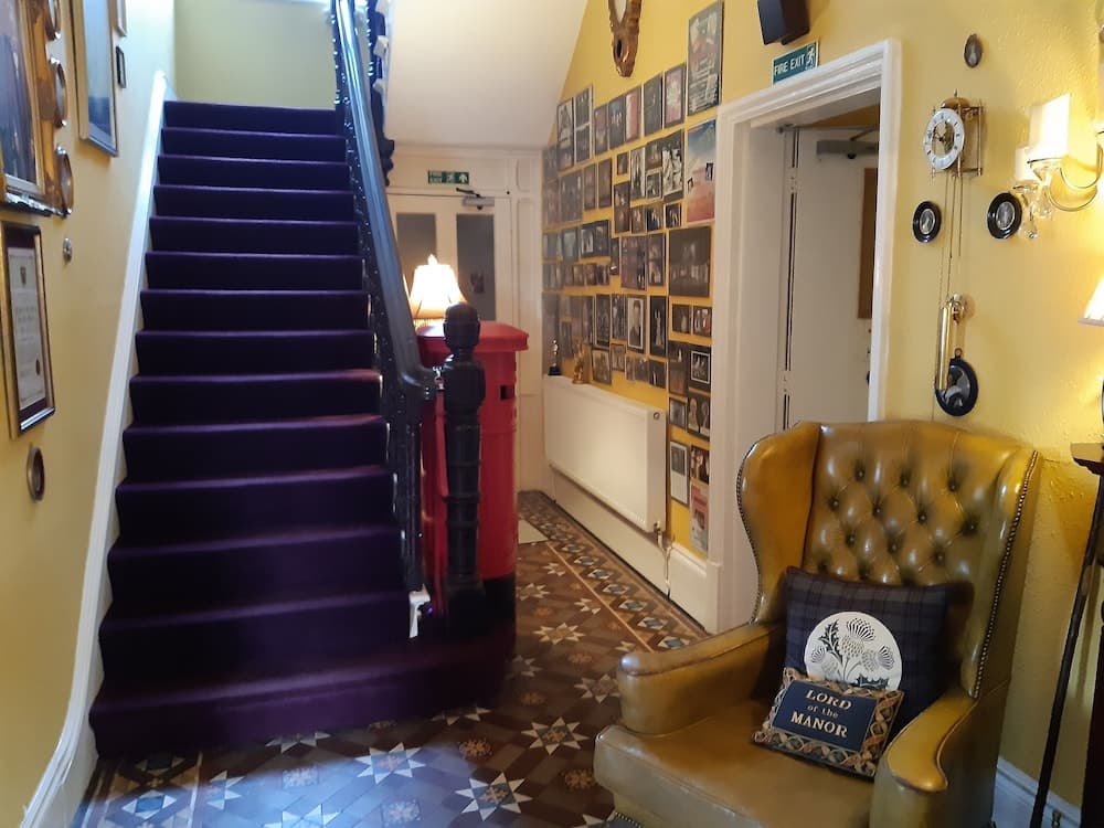 Holywell Guest House