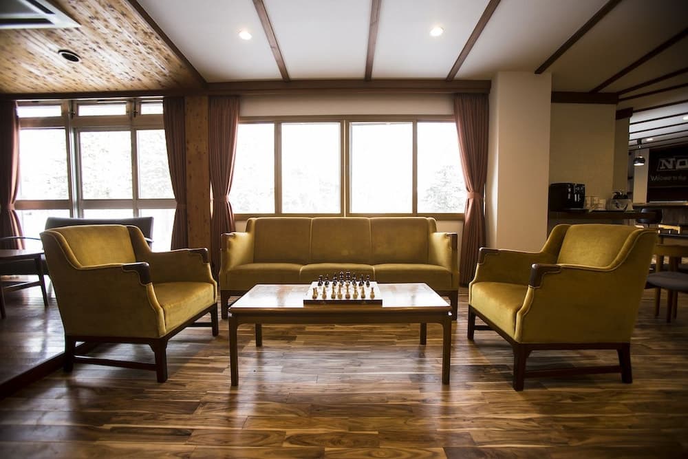 Nomad Hakuba