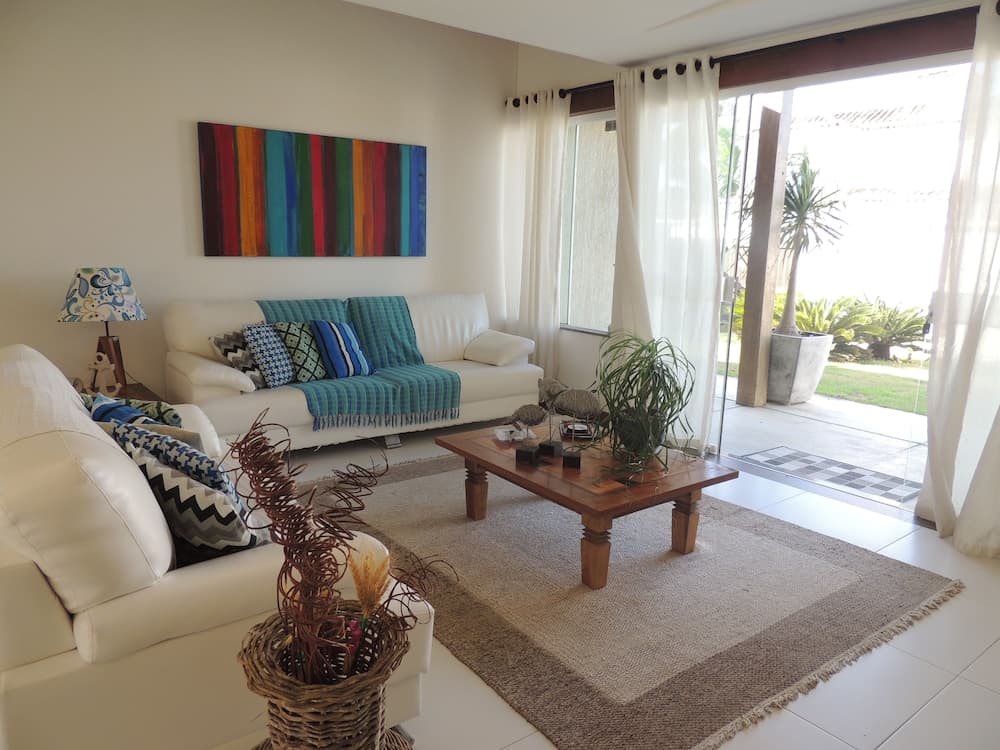 Ótima Casa com Vista para a Praia de Manguinhos