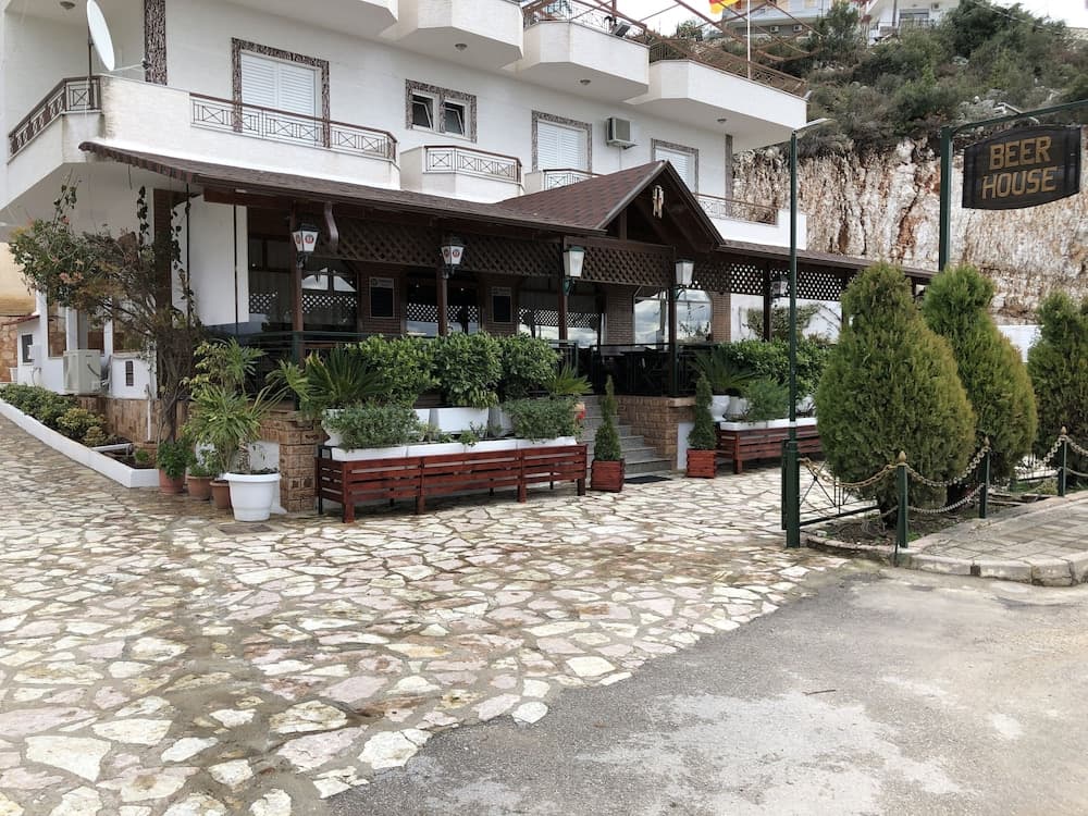 Hotel Beer House
