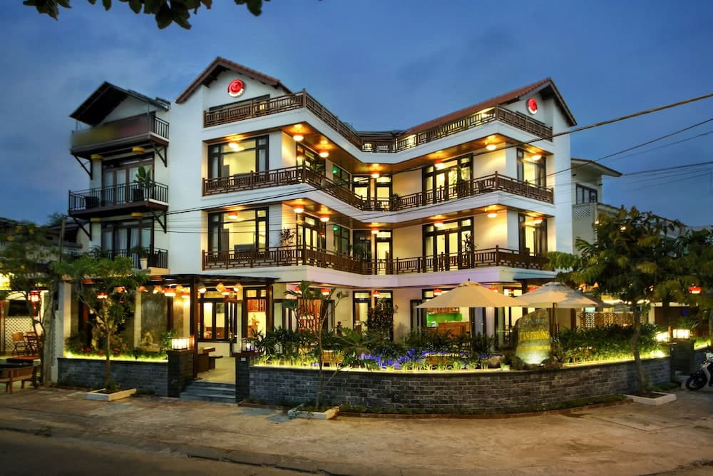 Konaklama yerinin ön cephesi