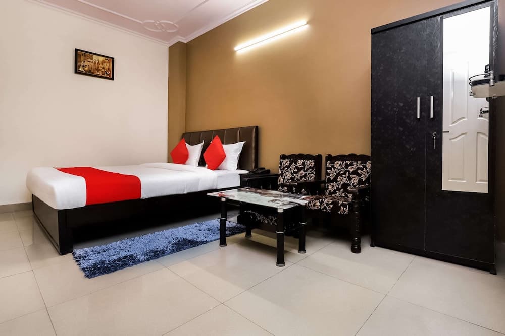 OYO 24436 Ramji 7 Grand