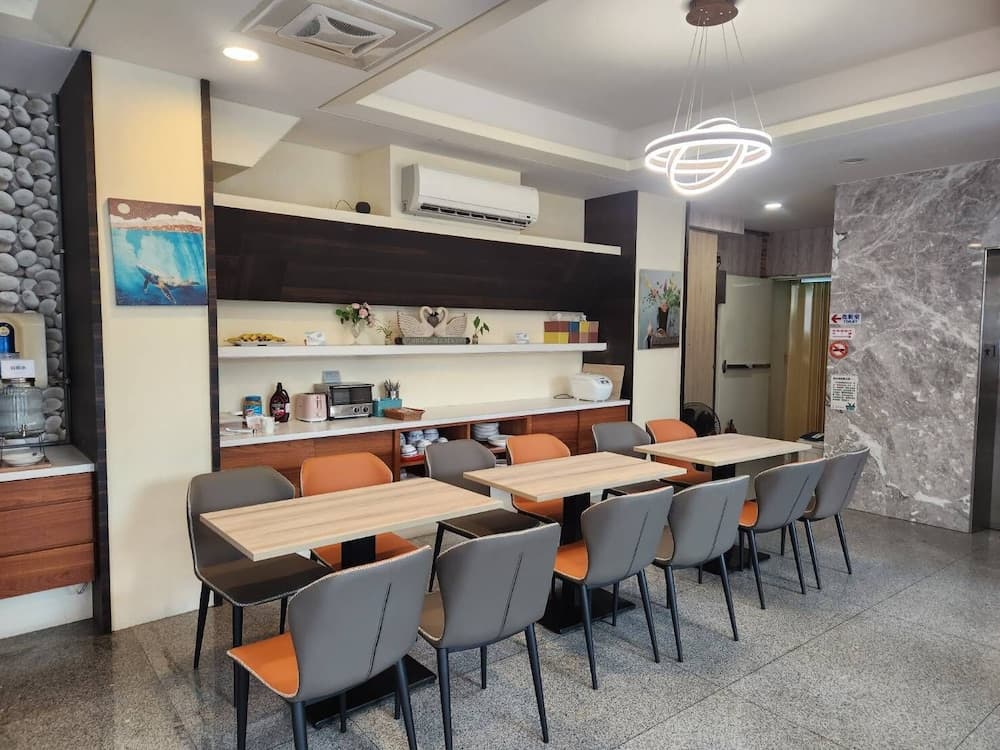 Jia-Jia Business Hotel