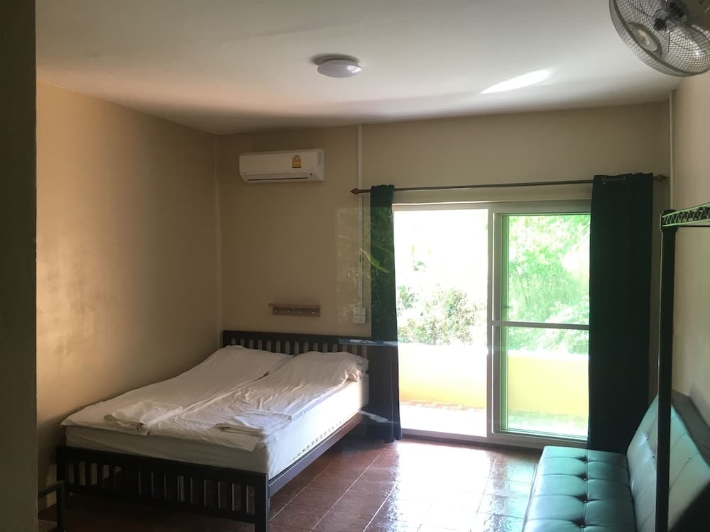 Duckling Resort And Bar