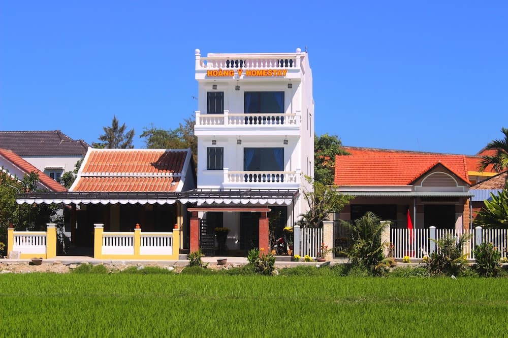 Hoang Y Homestay