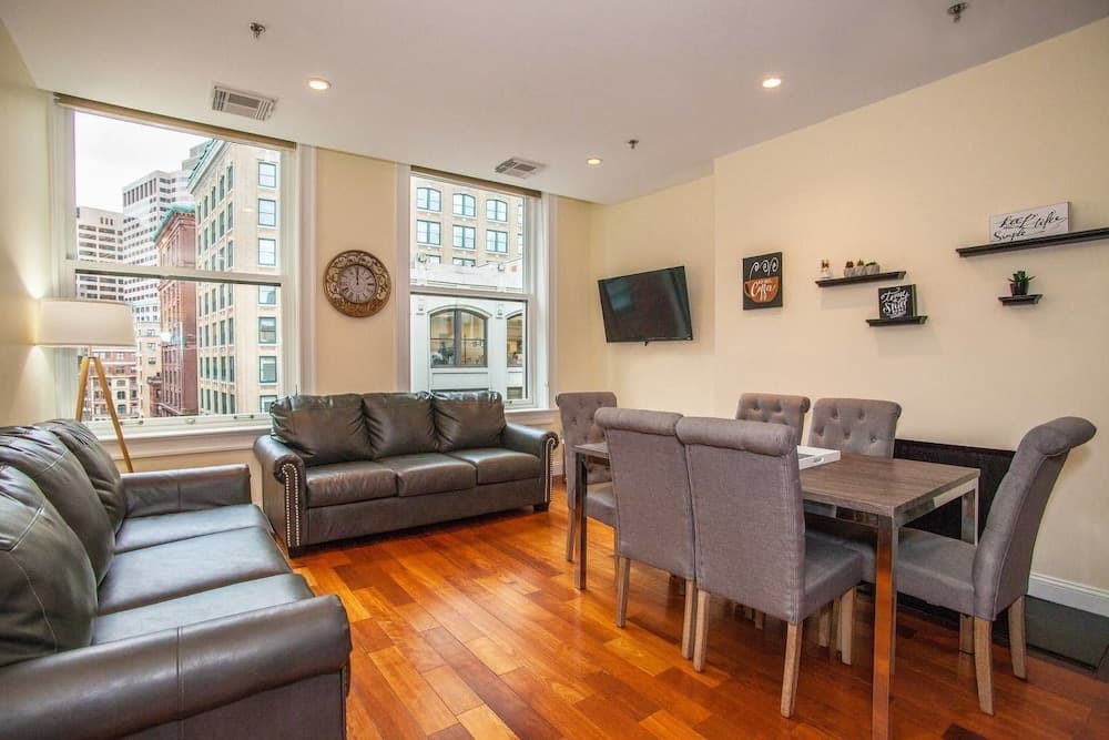 Faneuil Hall North End 4 Beds 2 Bath Downtown