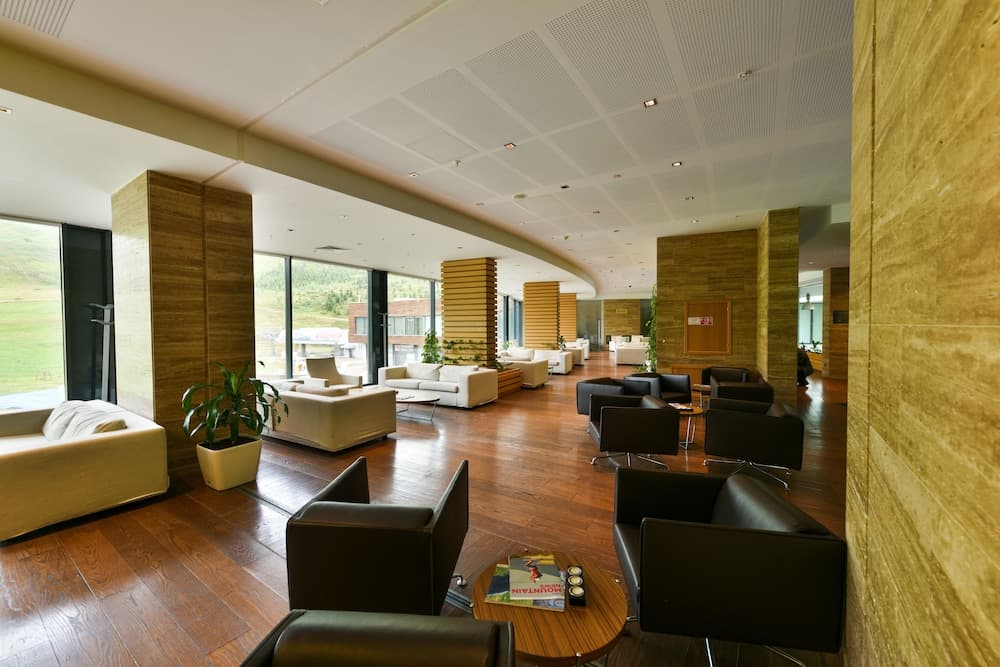 Lobi dinlenme salonu