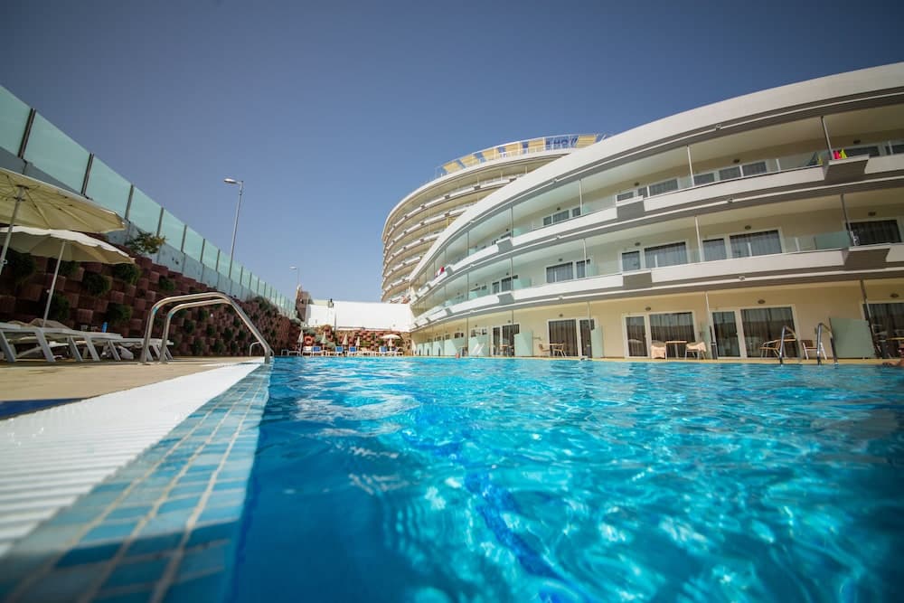 HL Suites Nardos - Only Adults