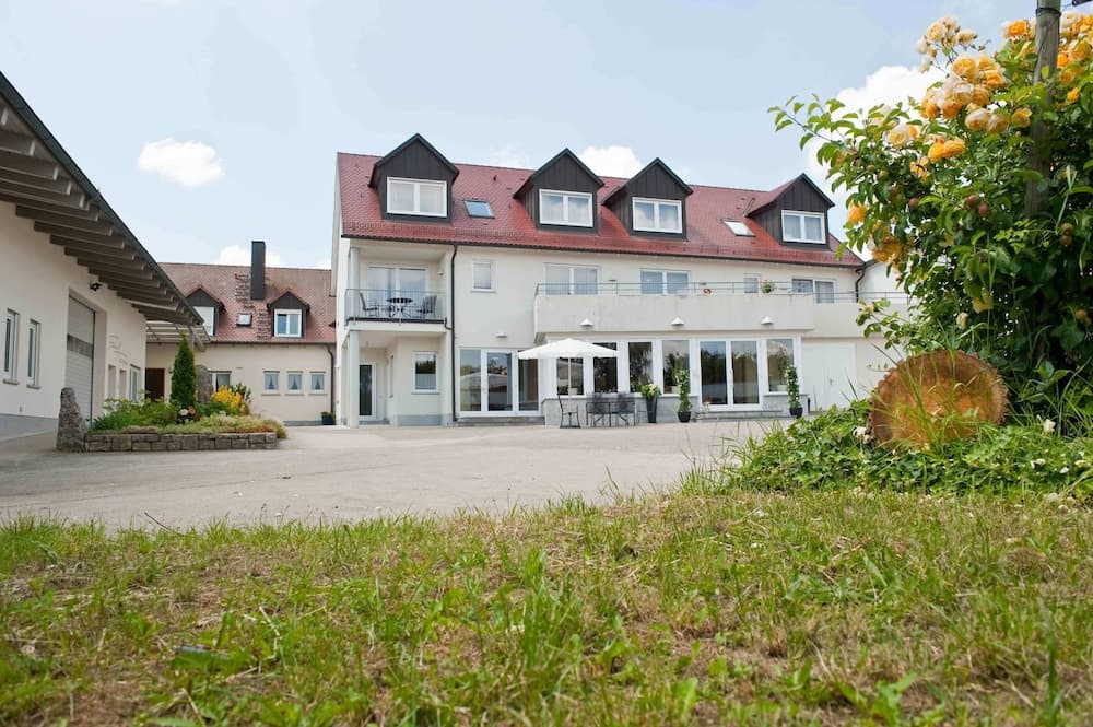 Weingut & Gästehaus Felshof