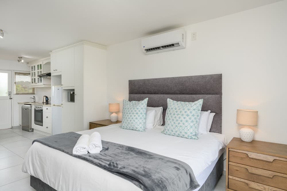 San Lameer Villa Rentals 2519