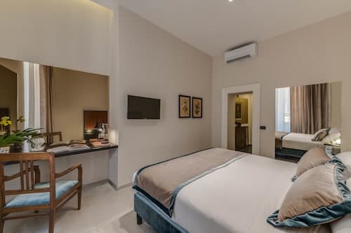 Adrianus Hotel