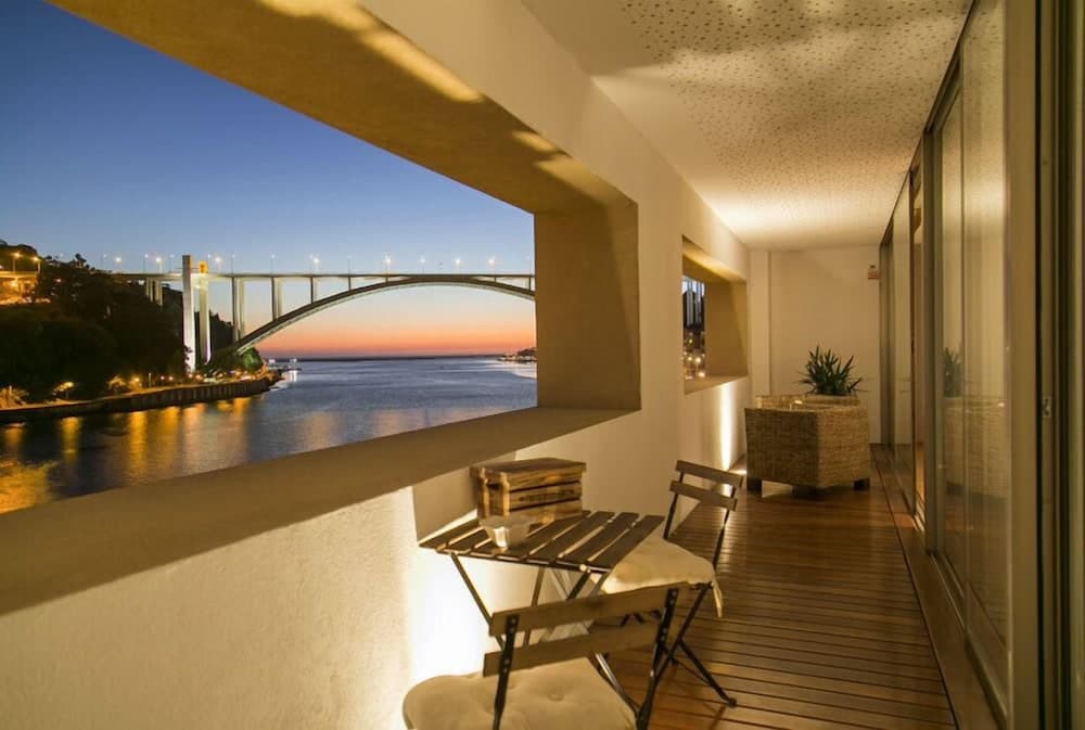 Douro a Vista by Una