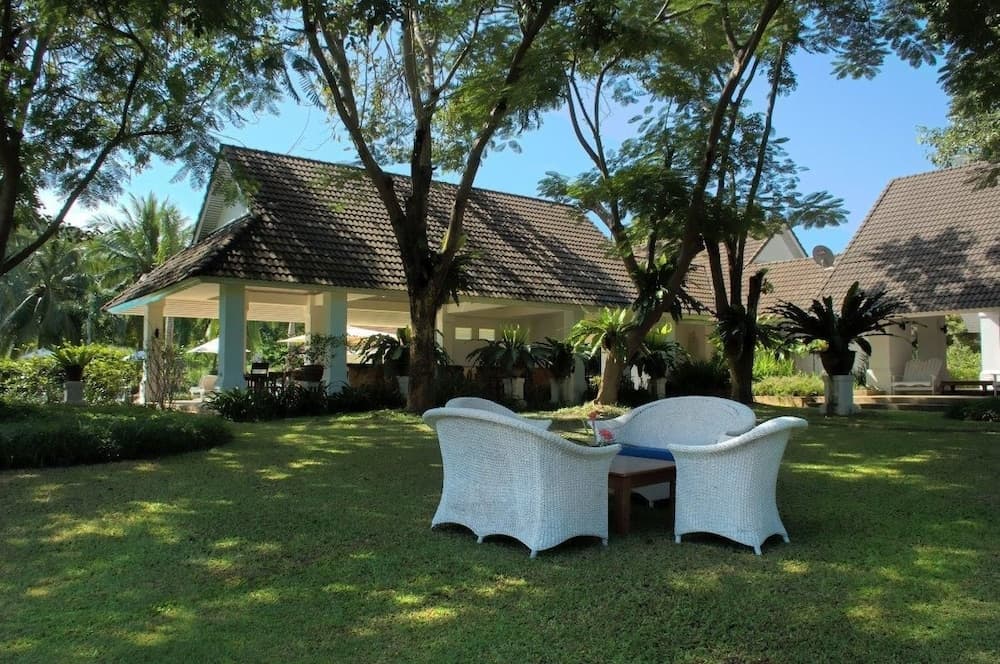 Tamarind Lake Villa
