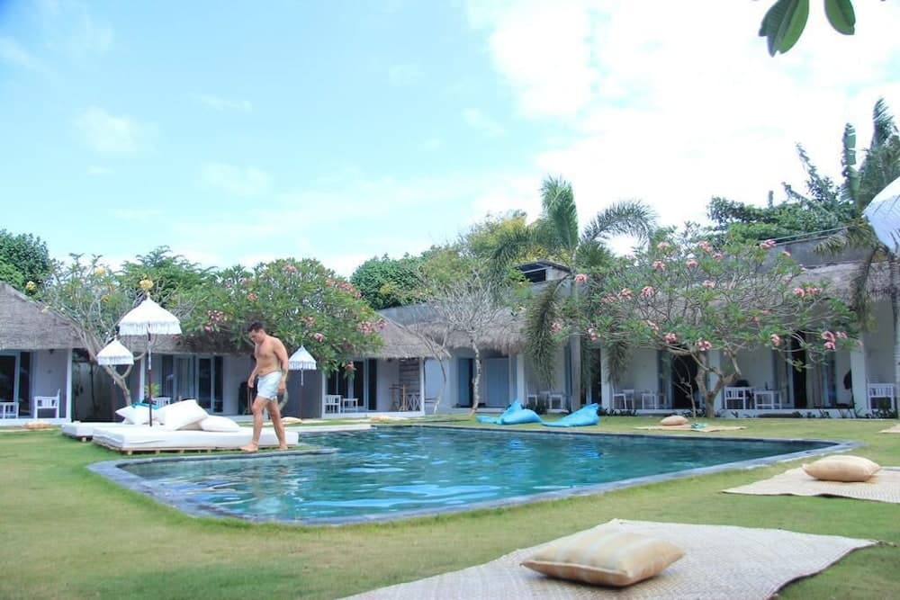Dream Hotel