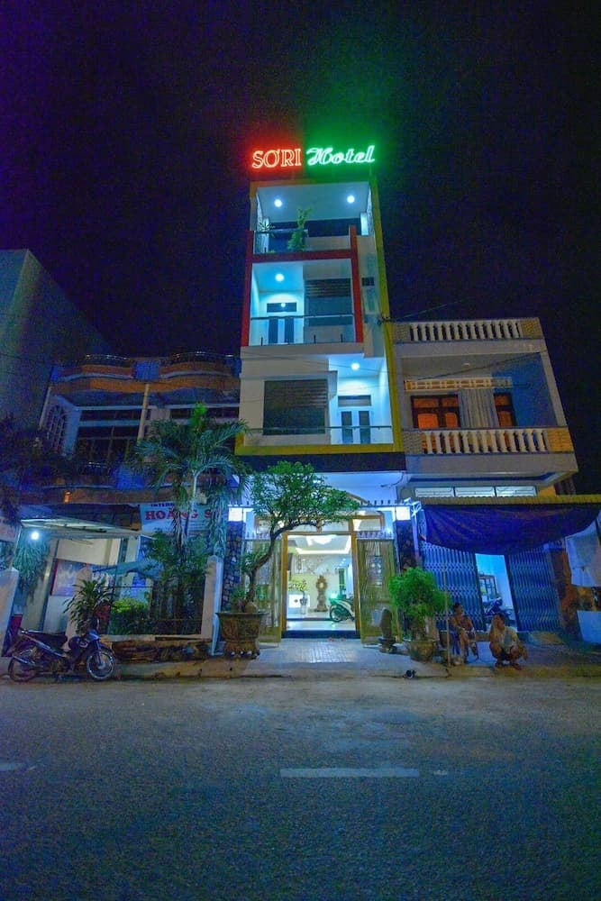 So Ri Hotel