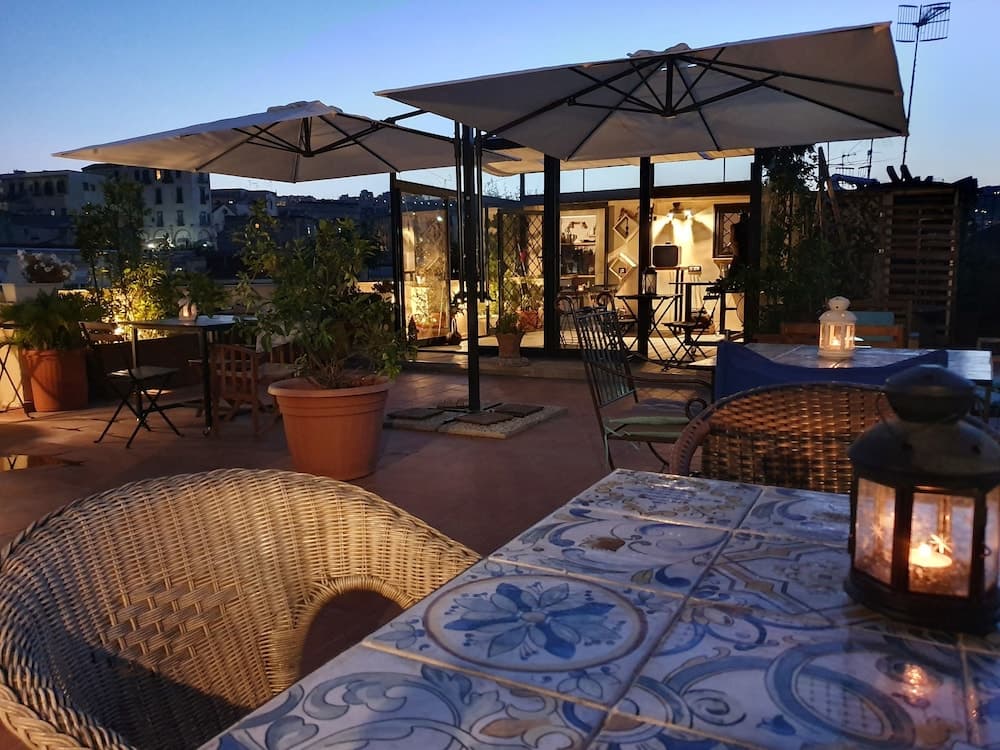 Spanish Palace Rooms, Apartment & Terrace