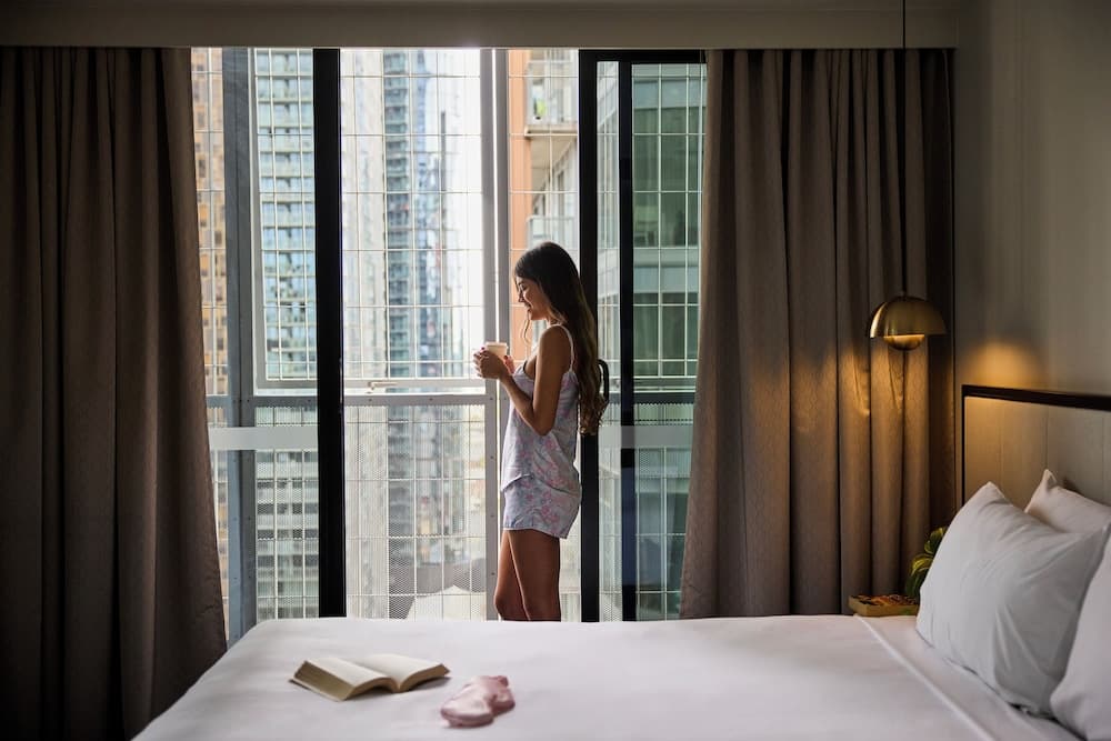 Brady Hotels Jones Lane