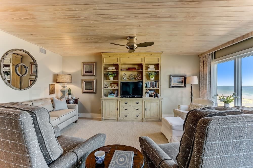 Oceanfront Beach Escape Condo with WiFi by RedAwning