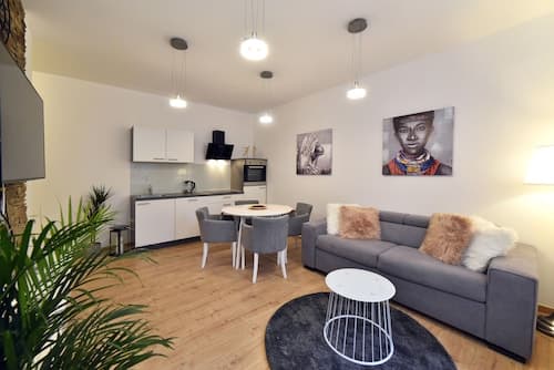First Choice Centar - Primorska