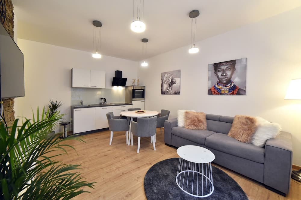 First Choice Centar - Primorska