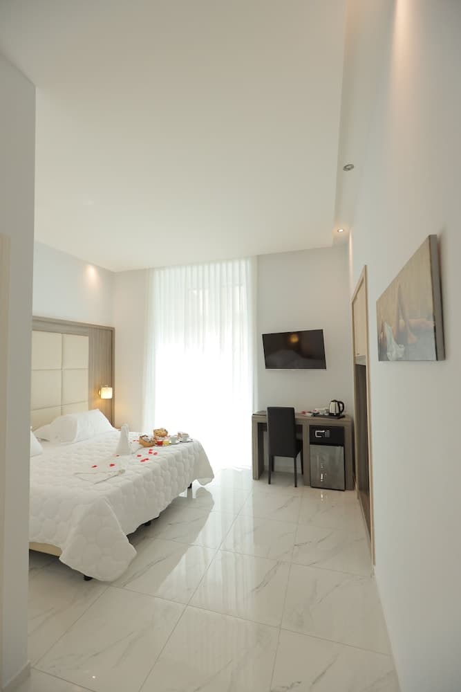 Garibaldi Suite