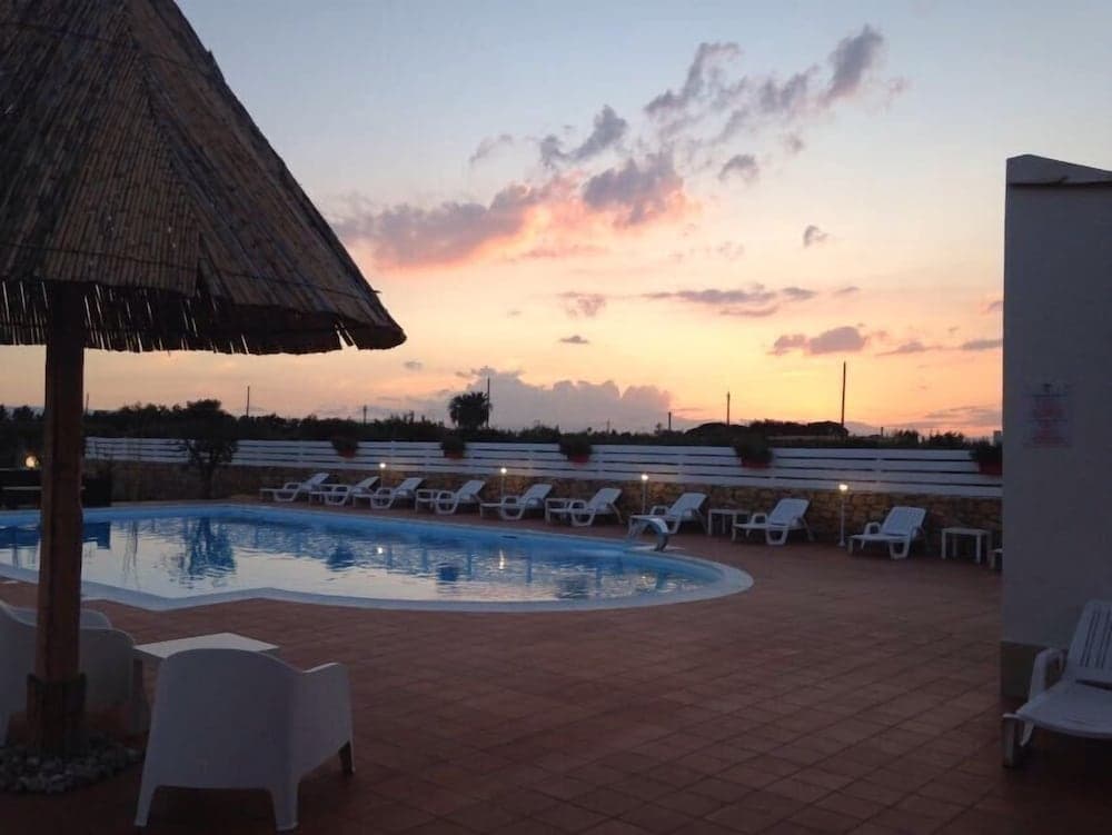 Apollonion Country House