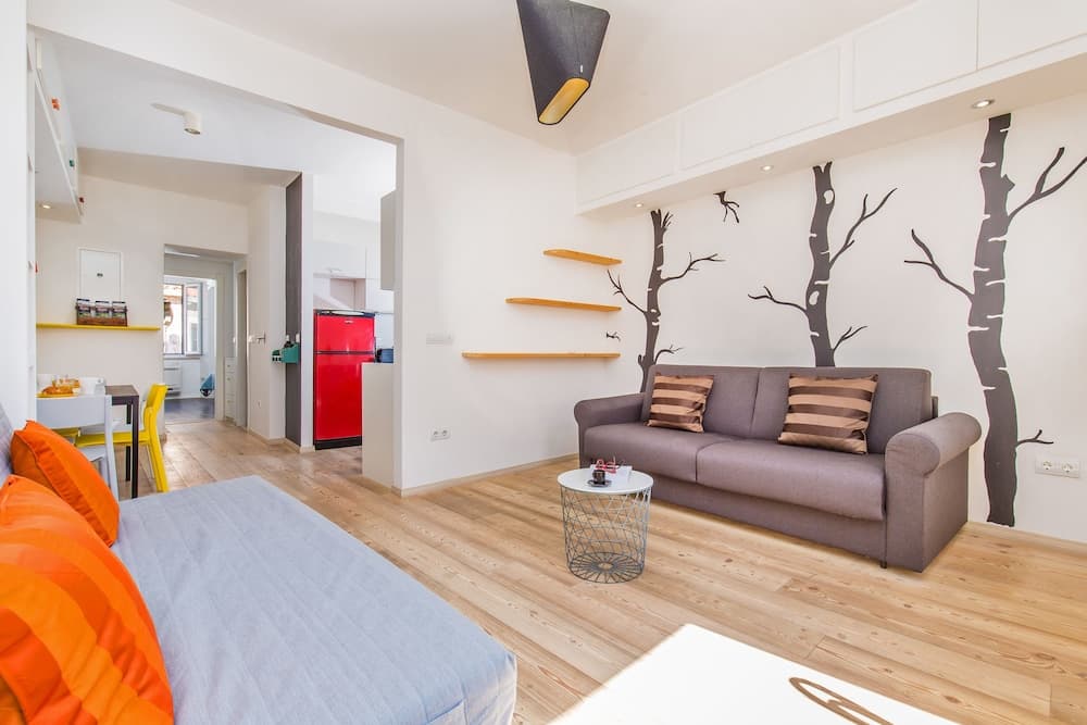 Apartment & Room Joy