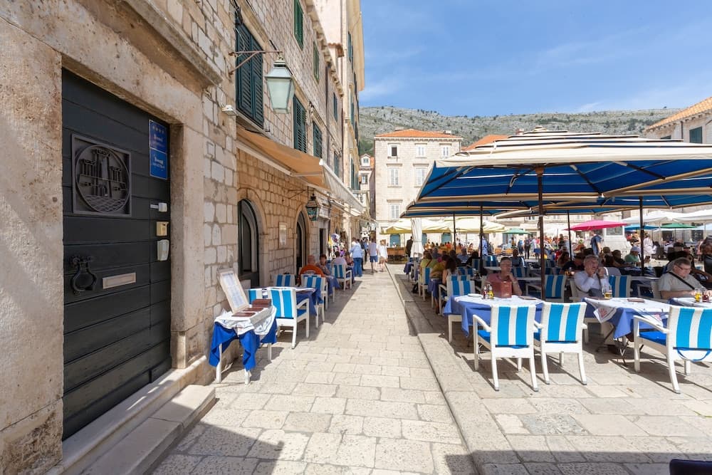 Konaklama yeri girişi