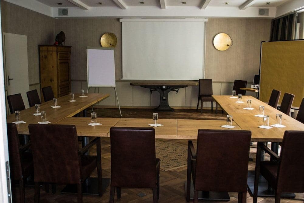 Toplantı salonu/imkânları