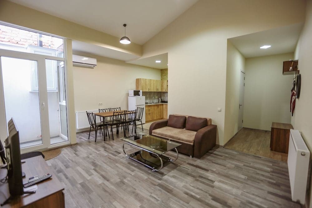 HostHub Apartment Heart of Tbilisi