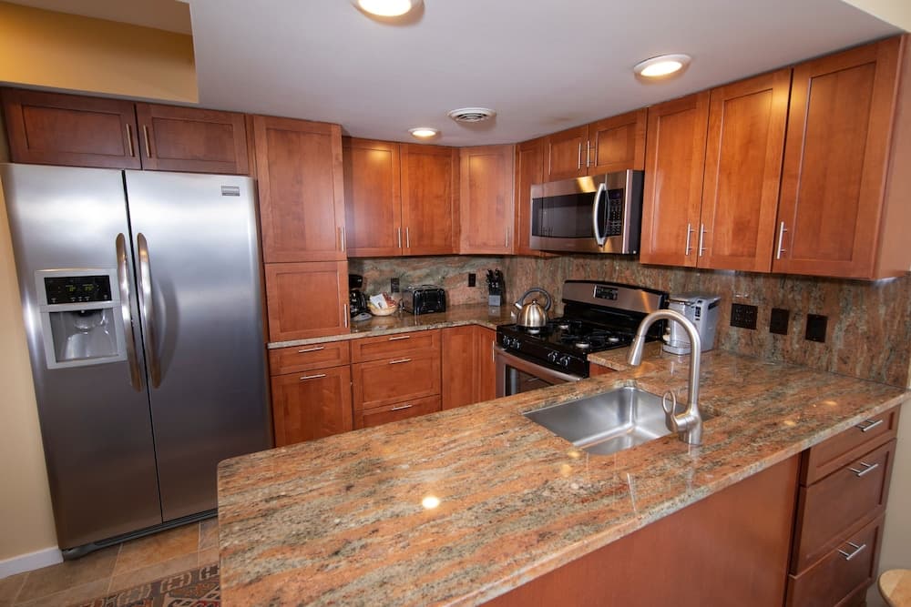 Ski-in, Ski-out 2 Br With View Of Ski Lift! 2 Bedroom Condo by RedAwning